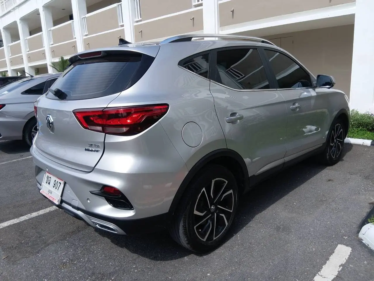 MG ZS